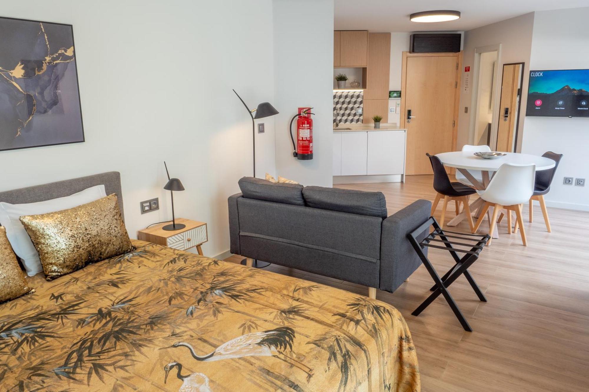 Riacentrum - Smart Residence Авейру Экстерьер фото